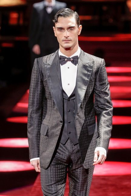 Outfit natale 2019 uomo new arrivals