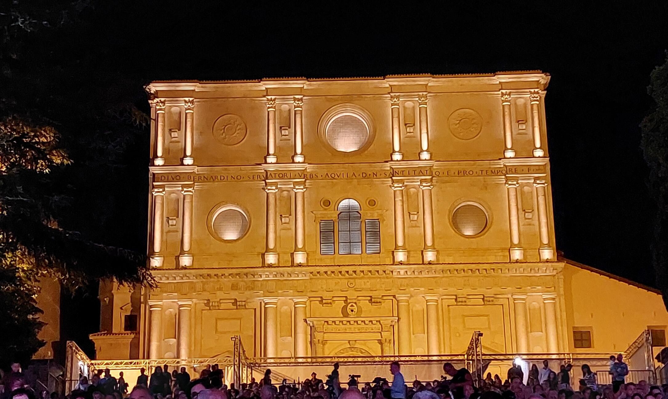 © Tgcom24 |  La Basilica di San Bernardino, in occasione della Perdonanza