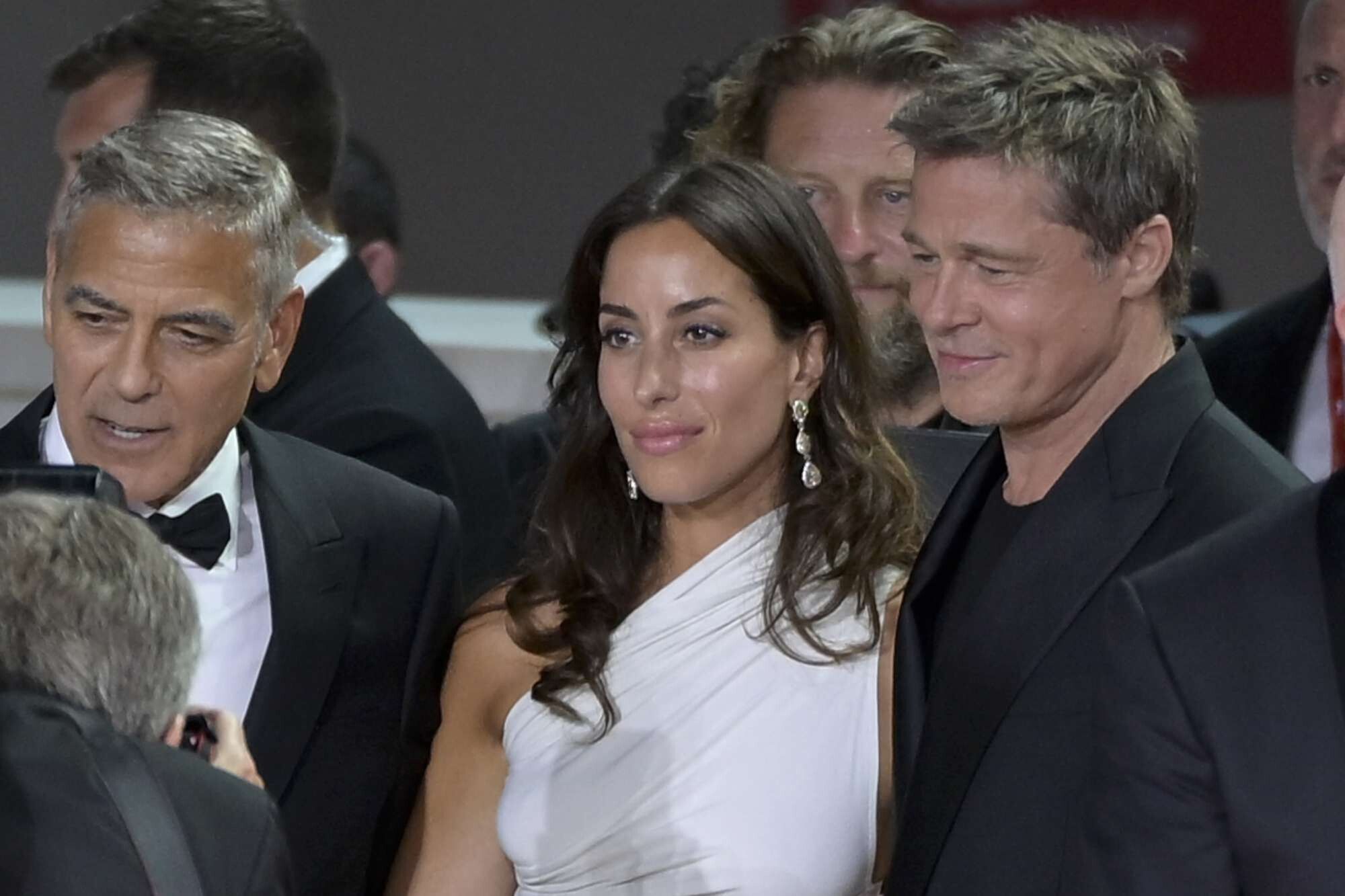 Brad Pitt si sposa: ecco perché accordo di divorzio con Angelina