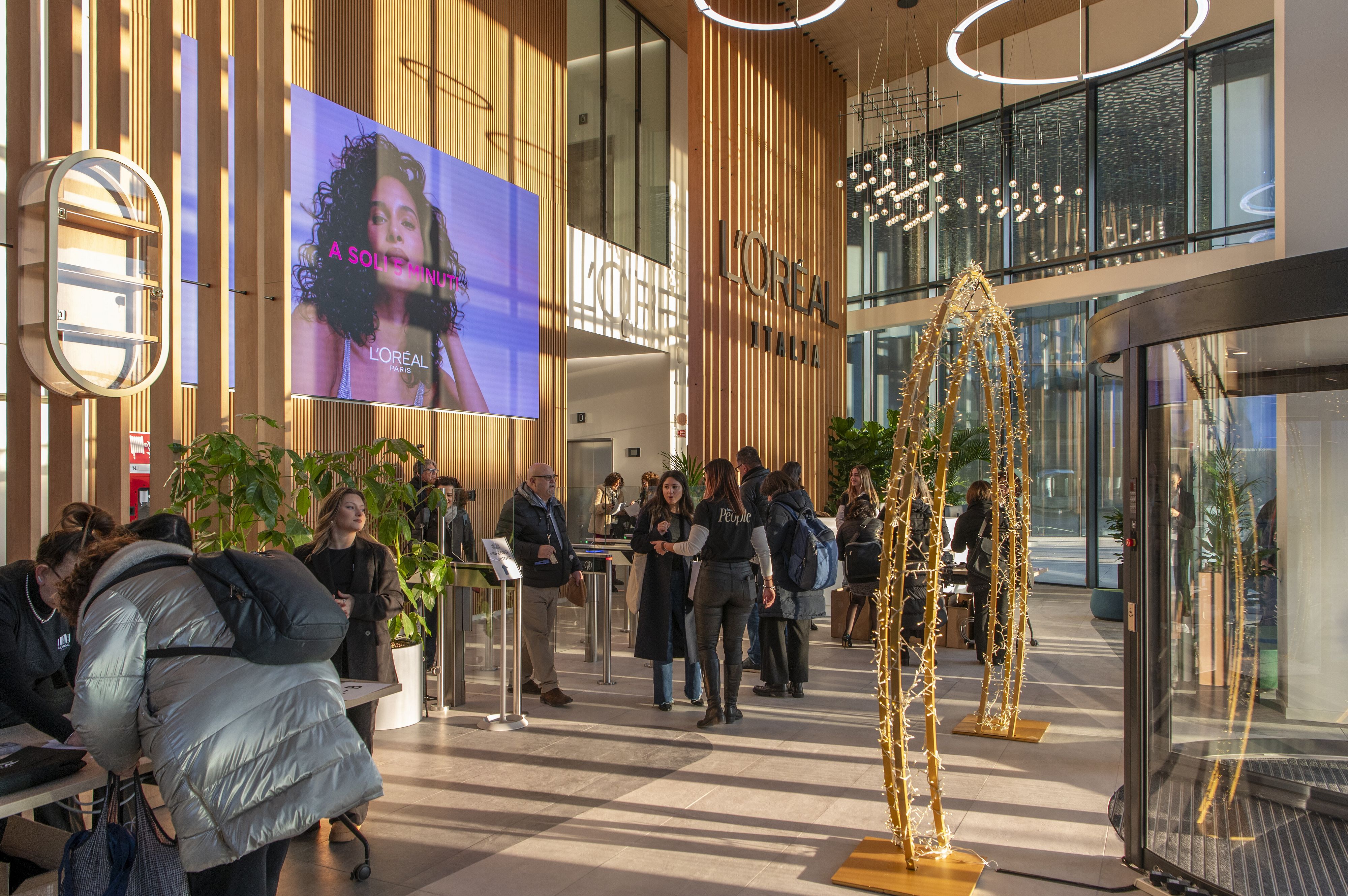 © Ufficio stampa  | Beauty Hub L’Oréal Italia: a Milano la nuova casa della bellezza, sede del Gruppo. Si trova in Piazza Fernanda Pivano, 1