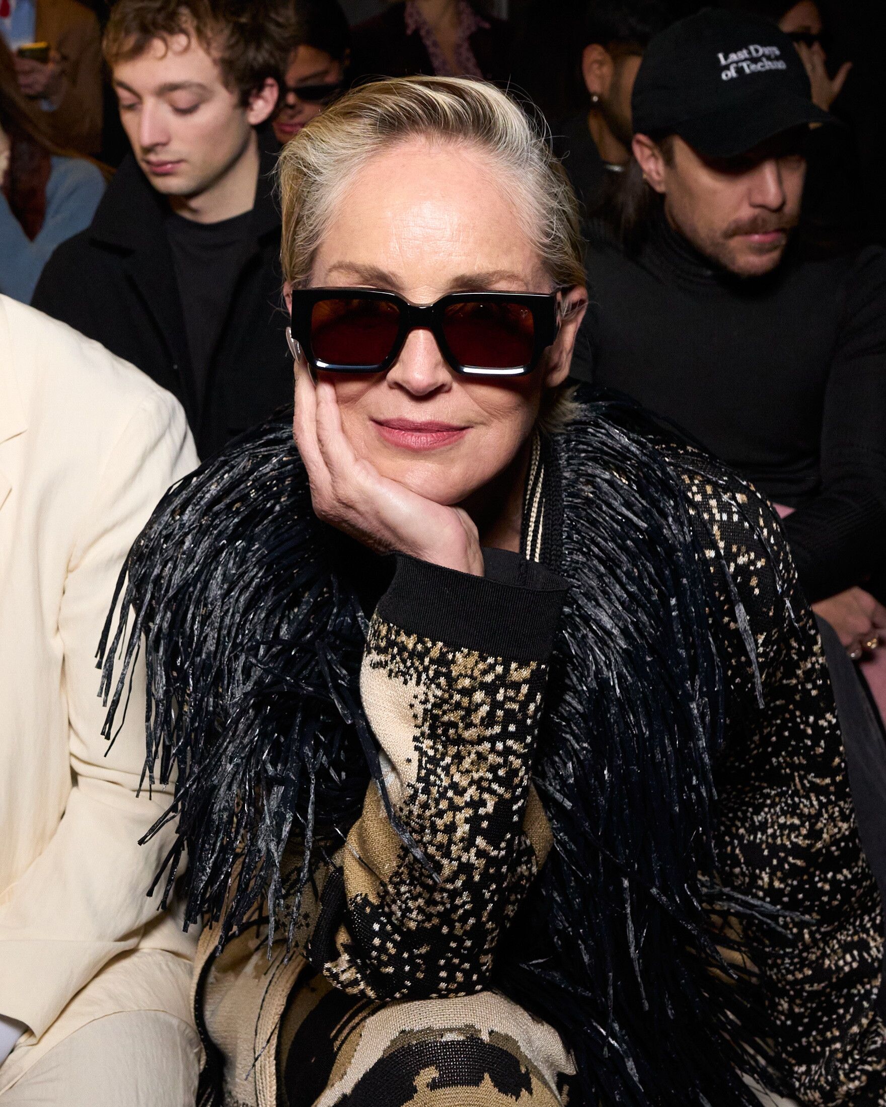© Ufficio stampa  | Sharon Stone ospite speciale di Antonio Marras alla sfilata di presentazione della collezione autunno inverno 2025-2026