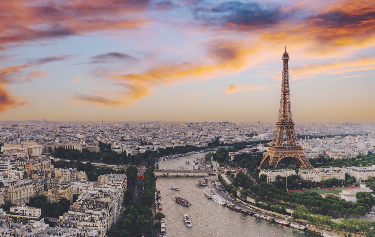 © Istockphoto  |  La Torre Eiffel originale, con il suo incomparabile scenario parigino