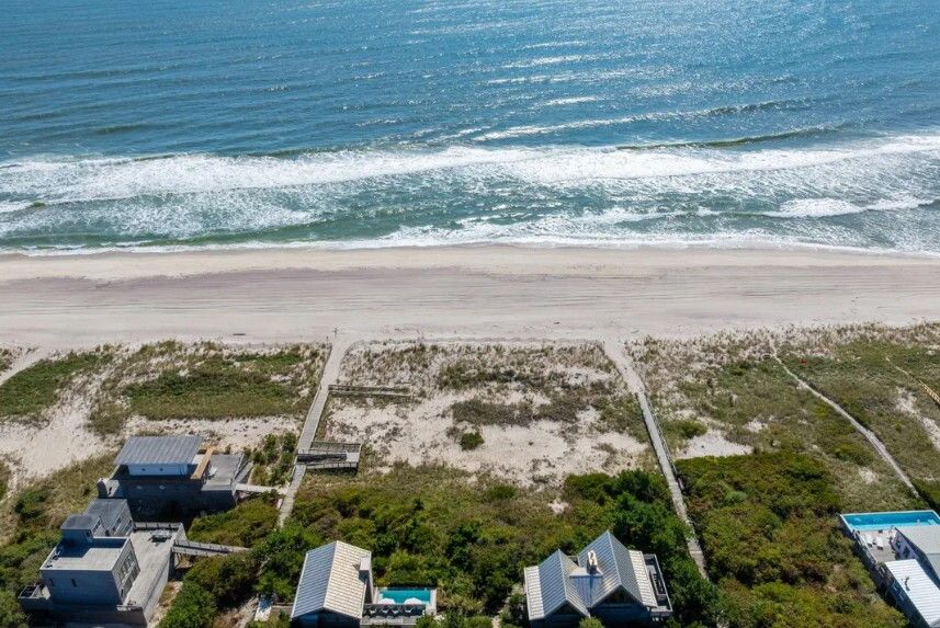 © Sotheby's International Realty