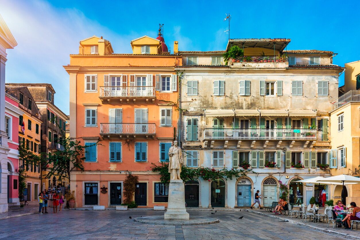© Istockphoto | Corfù, il centro centro storico del capoluogo