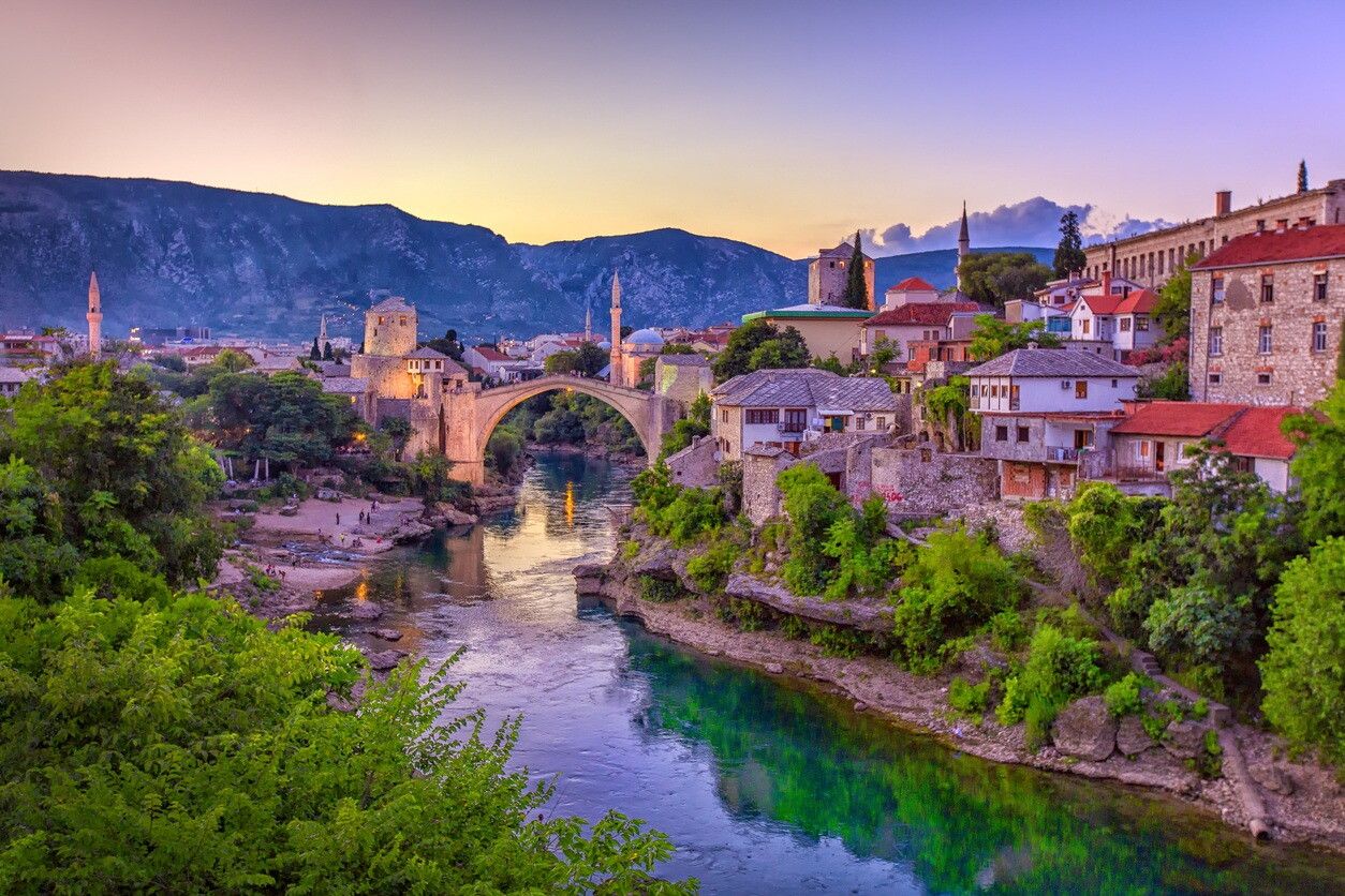© Istockphoto | Da Zagabria: il ponte di Mostar
