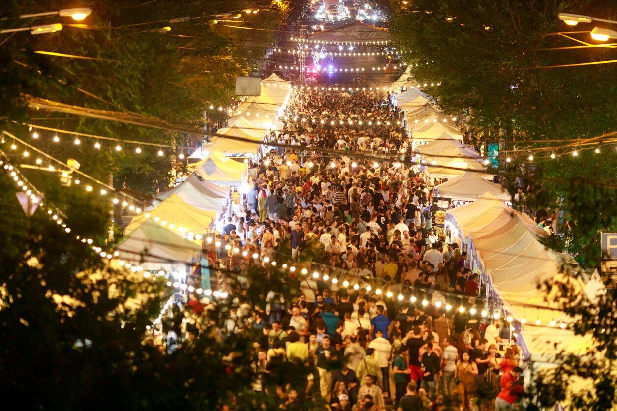© Istockphoto |  Un festival gastronomico  a Yerevan, Armenia