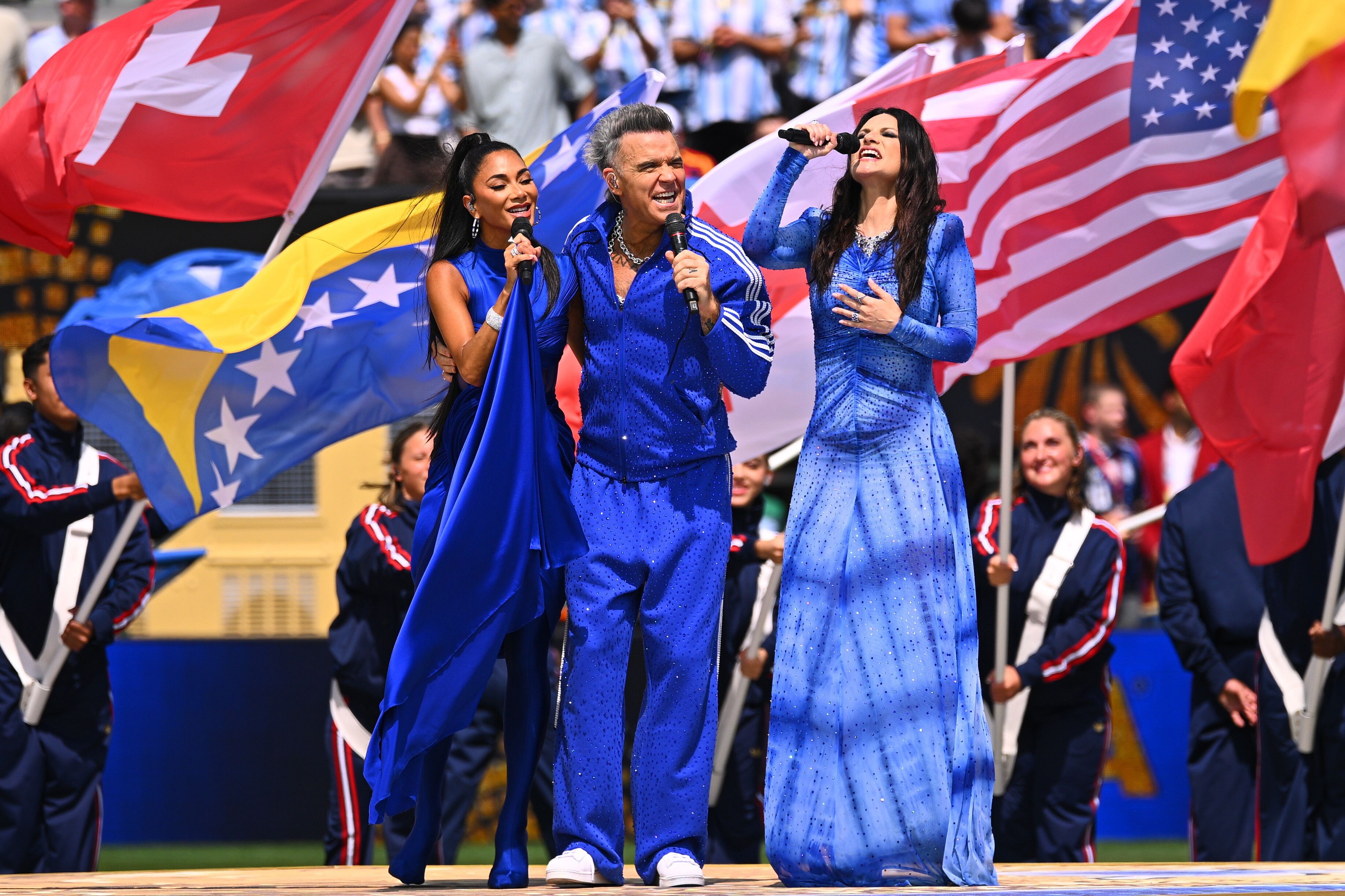 © Getty | Finale Mondiali 2026, Laura Pausini protagonista di una performance d'eccezione insieme a Robbie Williams e Nicole Scherzinger (credit: Getty Images)