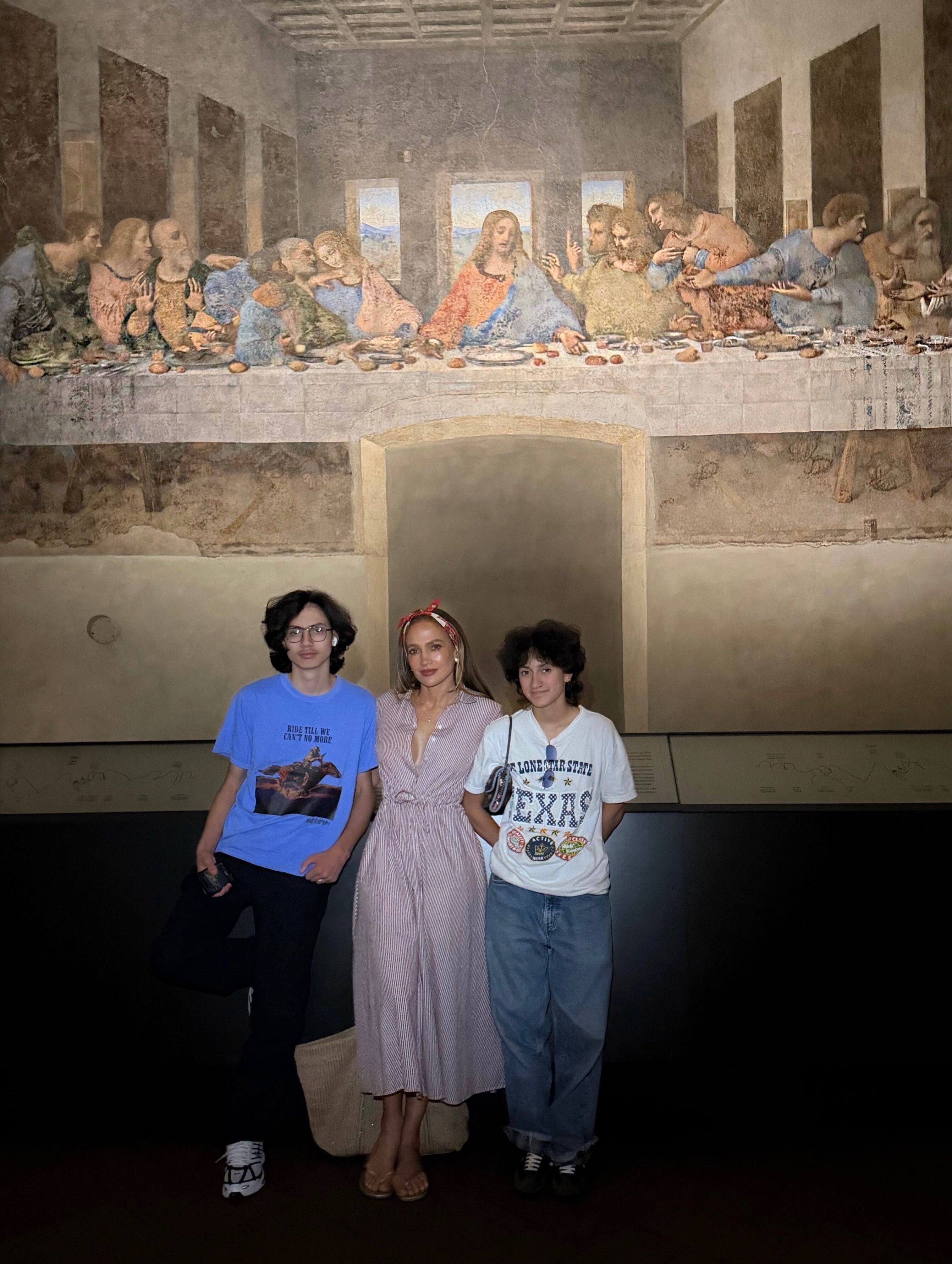 © Instagram @Jlo | Jennifer Lopez in vacanza in Italia con Max e Oskar