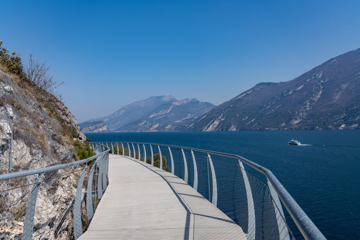 © Istockphoto | Ciclabile del Garda