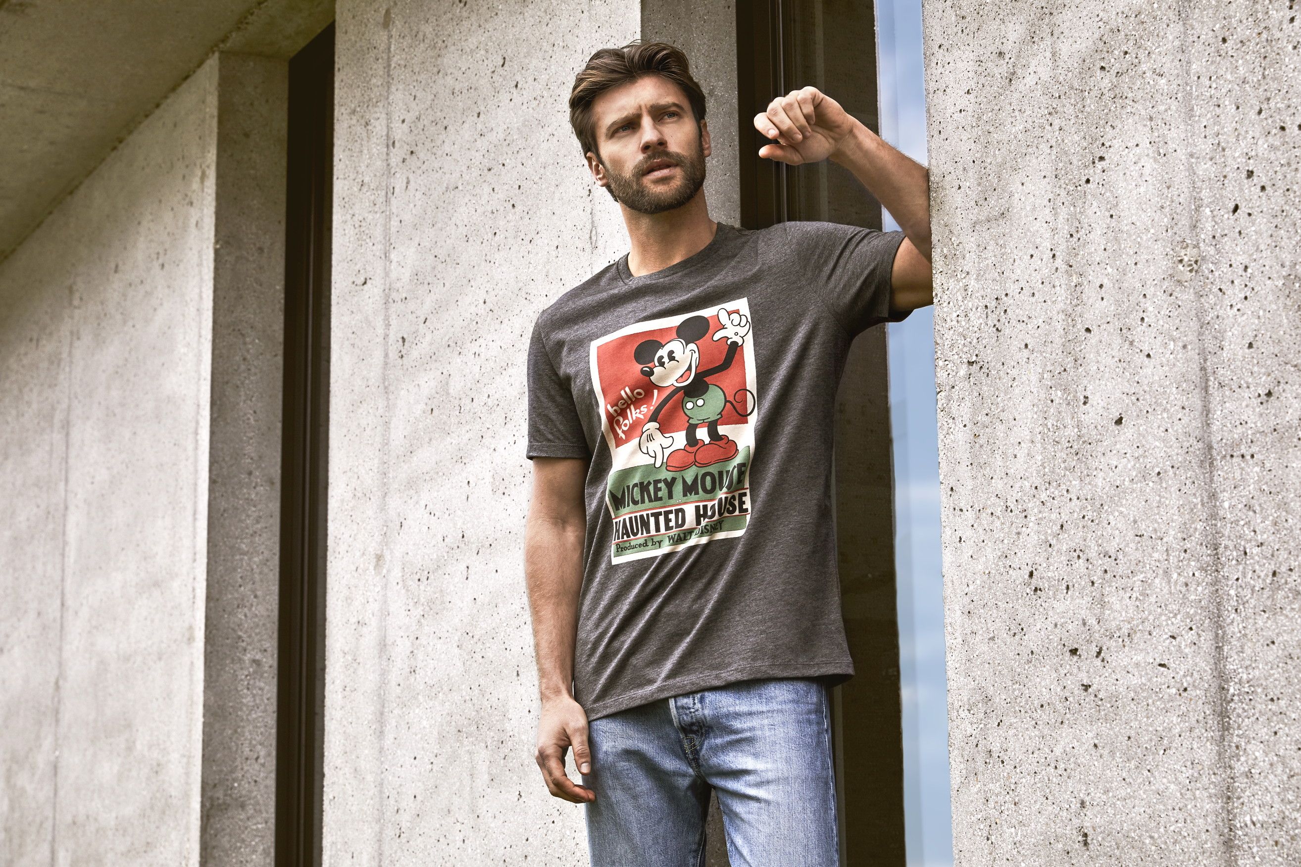 Moda uomo allegra e ironica la capsule di t shirt di Intimissimi Tgcom24