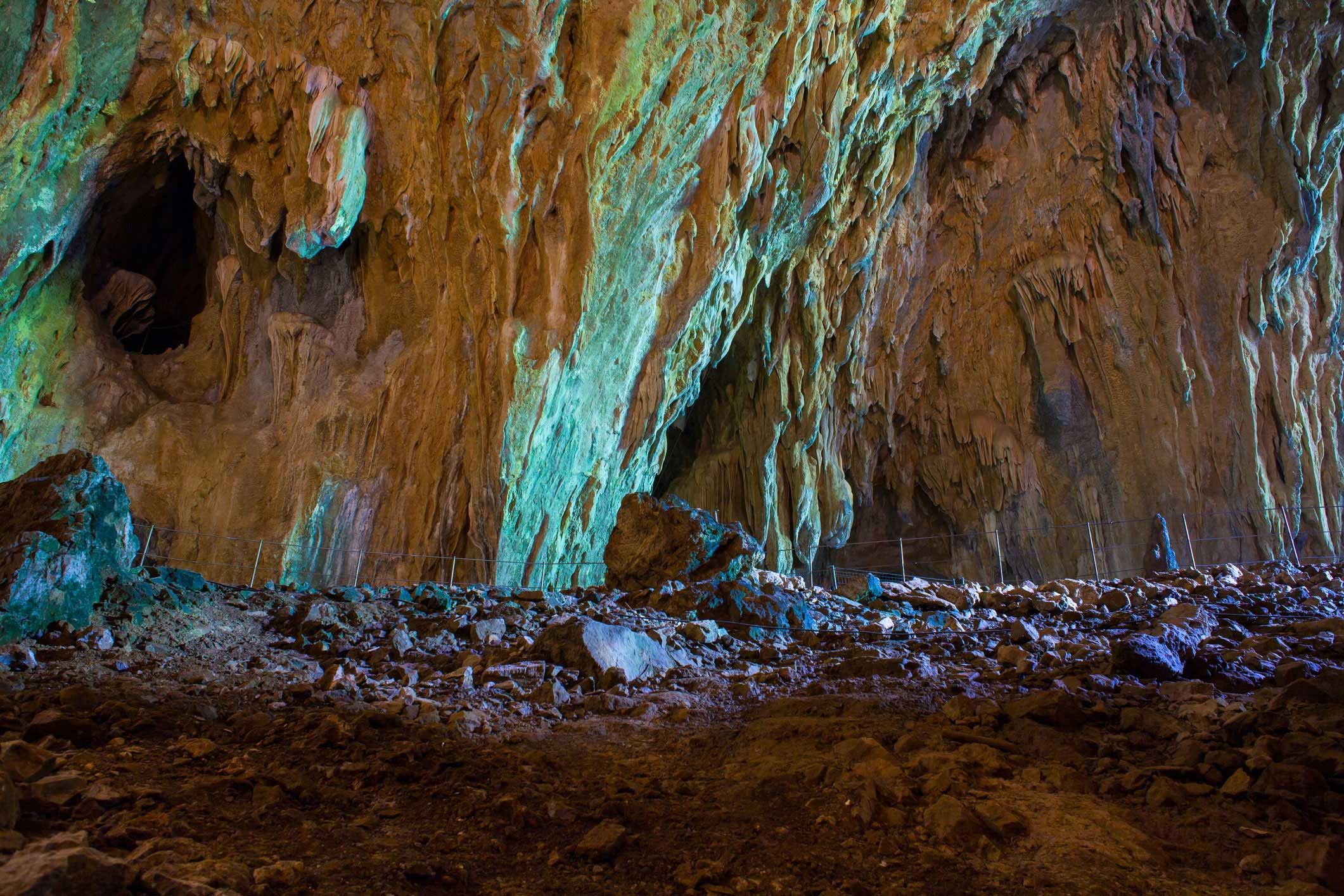 © Istockphoto  |  Grotta Azzurra - Capri 