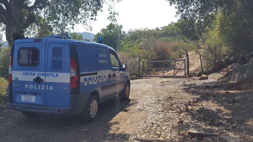 © Polizia 