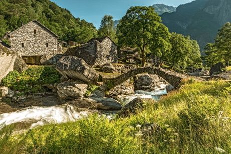   | Ponte Tibetano