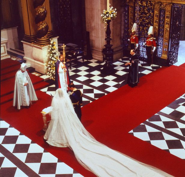 © IPA  | Lady Diana in abito da sposa