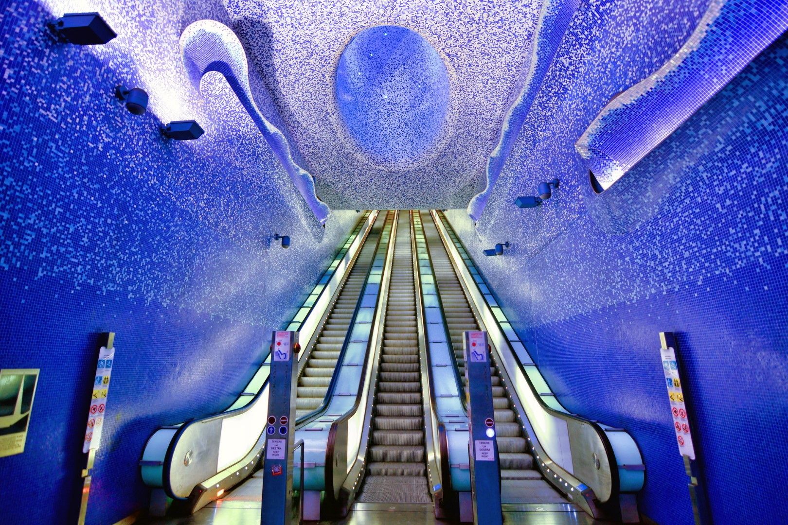 © Istockphoto  |  Napoli, stazione Toledo 