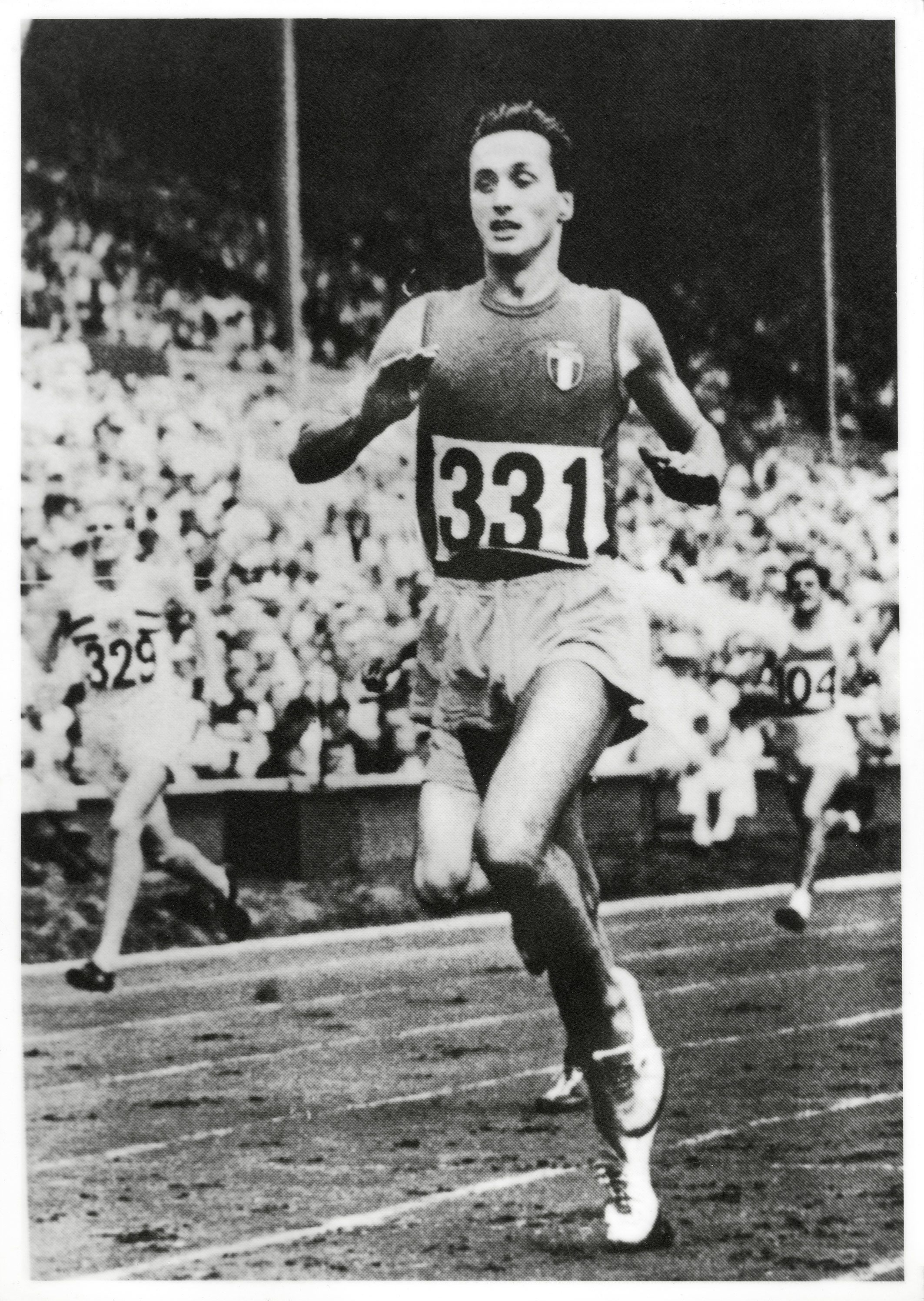© Ufficio stampa  | Fondatore della maison e atleta olimpico, Ottavio Missoni indossò il numero 331 alle Olimpiadi di Londra del 1948