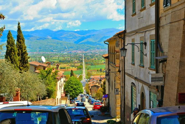 © Istockphoto  |  La valle del Tevere in Umbria