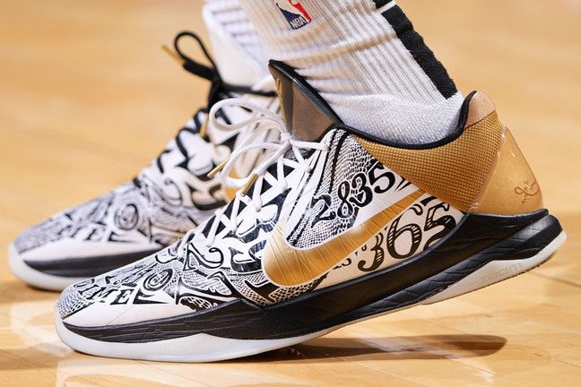 Moda le sneakers piu belle e strane viste sui playground dell Nba Tgcom24