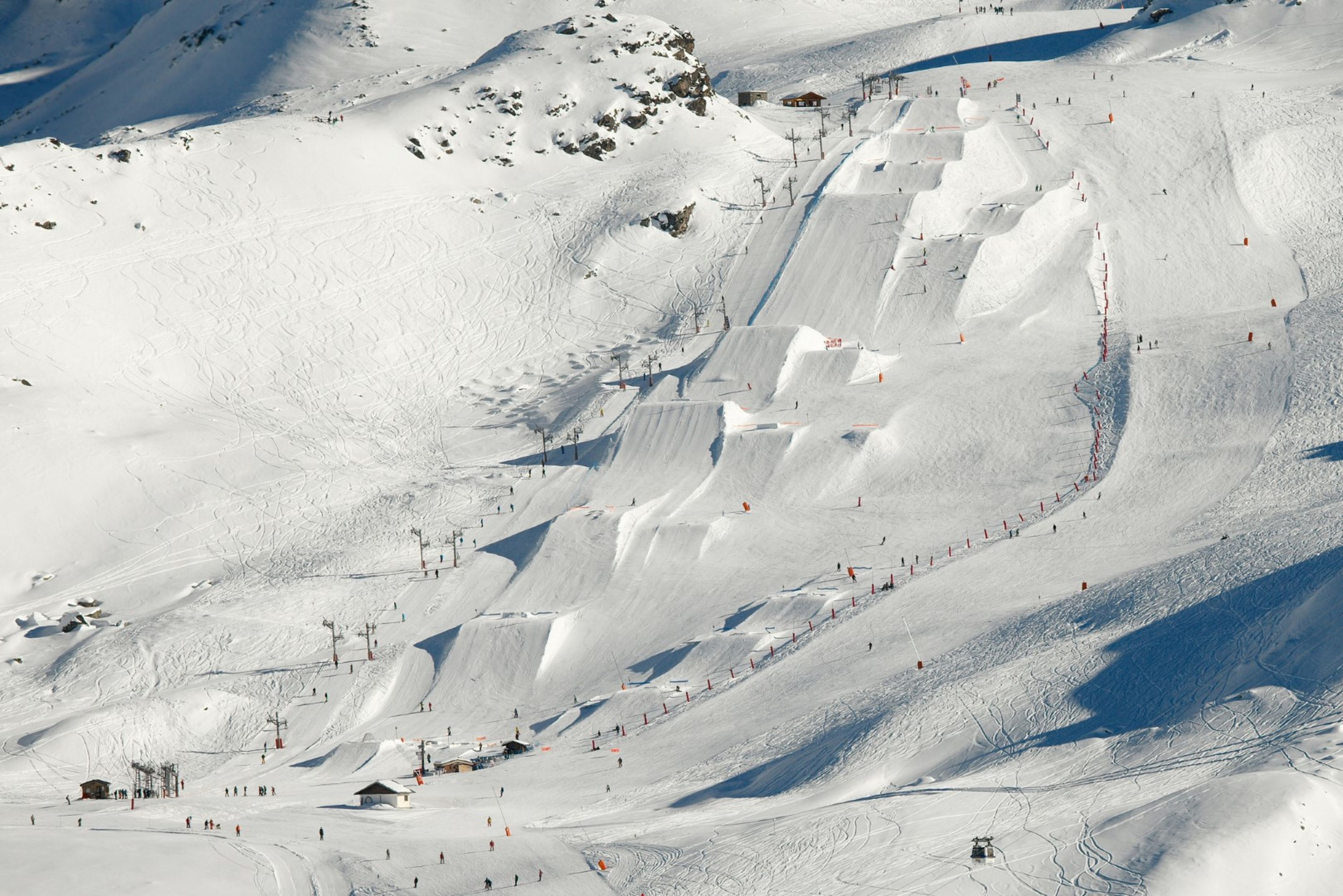 © Istockphoto  |  Scivolare in libertà su tavole e freeski: ecco i parchi più belli e più attrezzati