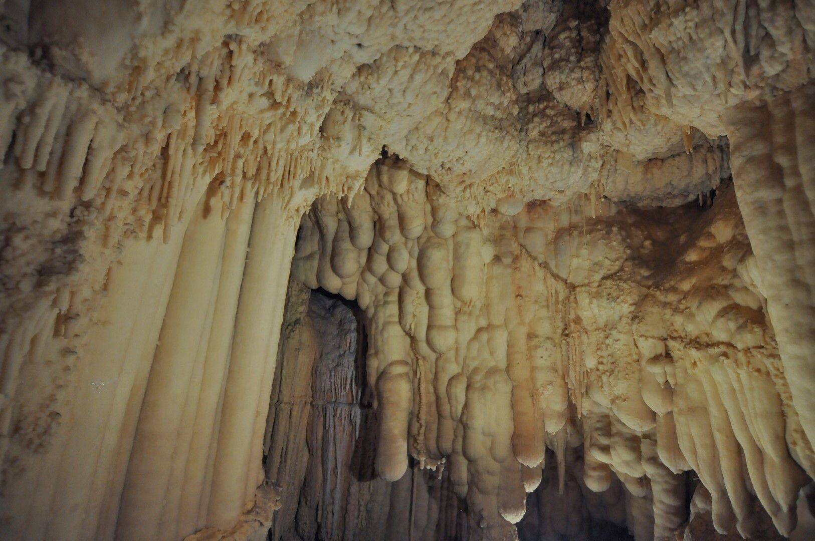 © Istockphoto  |   Grotte di Castellana, Puglia