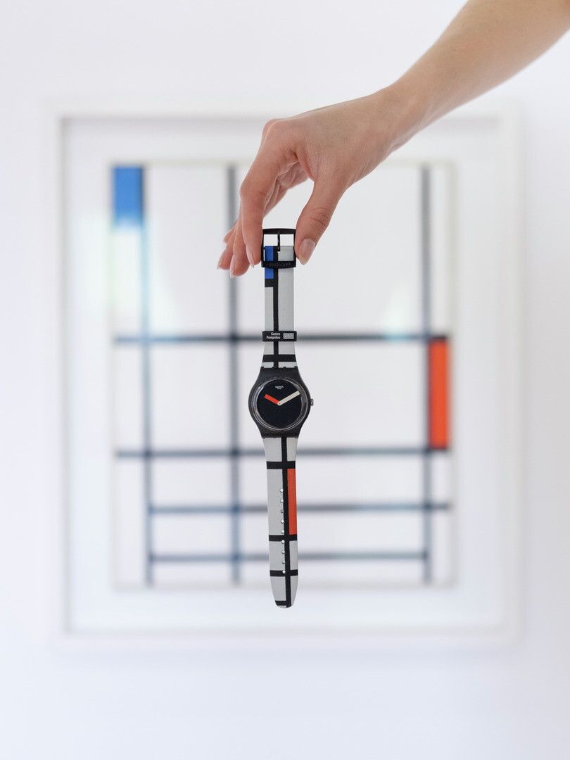 © Ufficio stampa  | Red, Blue and White, by Piet Mondrian, The Watch | Rende omaggio al padre fondatore dell’astrattismo geometrico