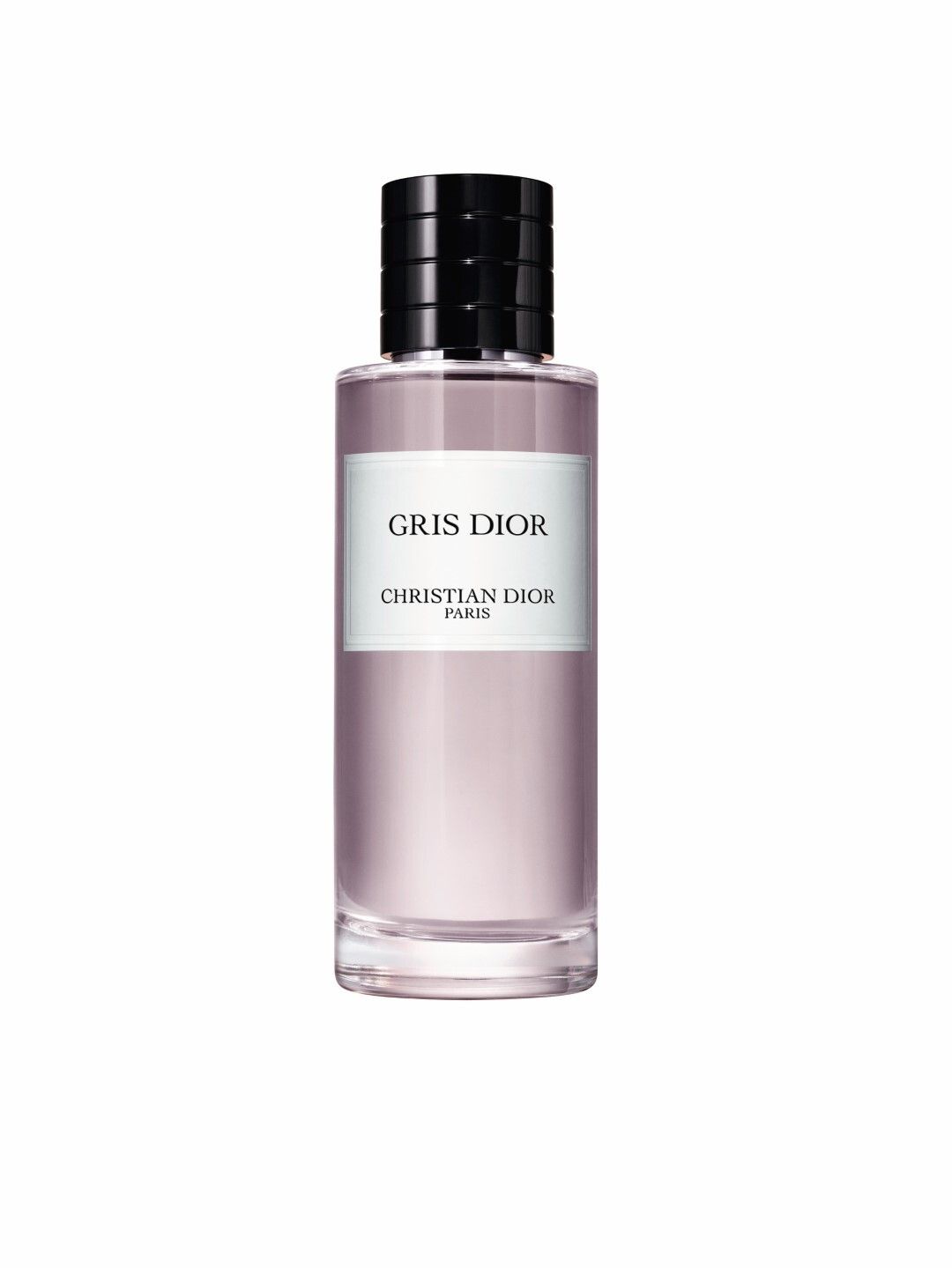 © Ufficio stampa  | L'attore inglese Joseph Quinn, primo Global ambassador per Gris Dior, la nuova fragranza della Collezione Privée Christian Dior (credit: Fiona Torre for Parfums Christian Dior)