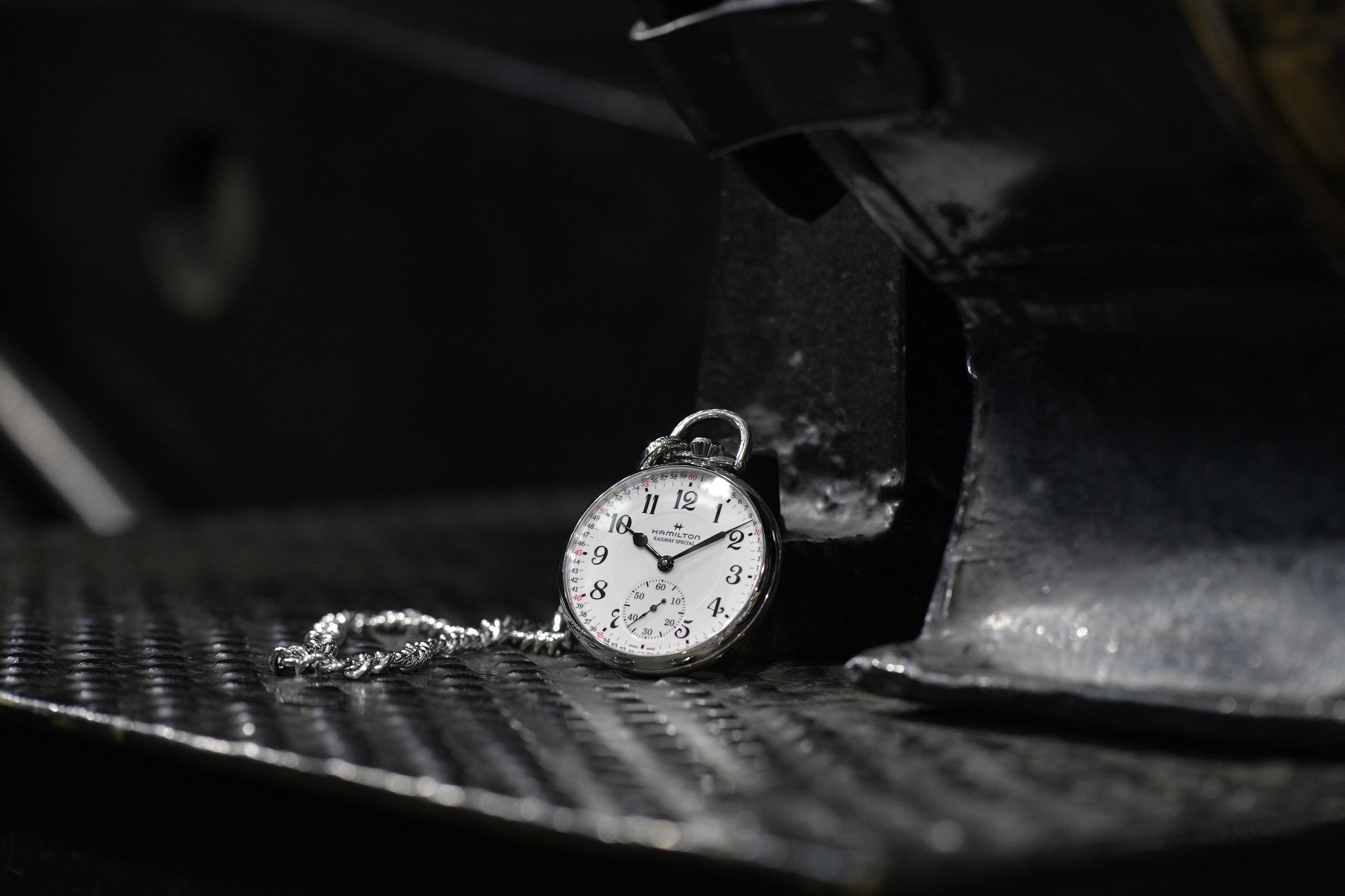 Uomo l orologio da taschino come si indossa anche con i jeans Tgcom24