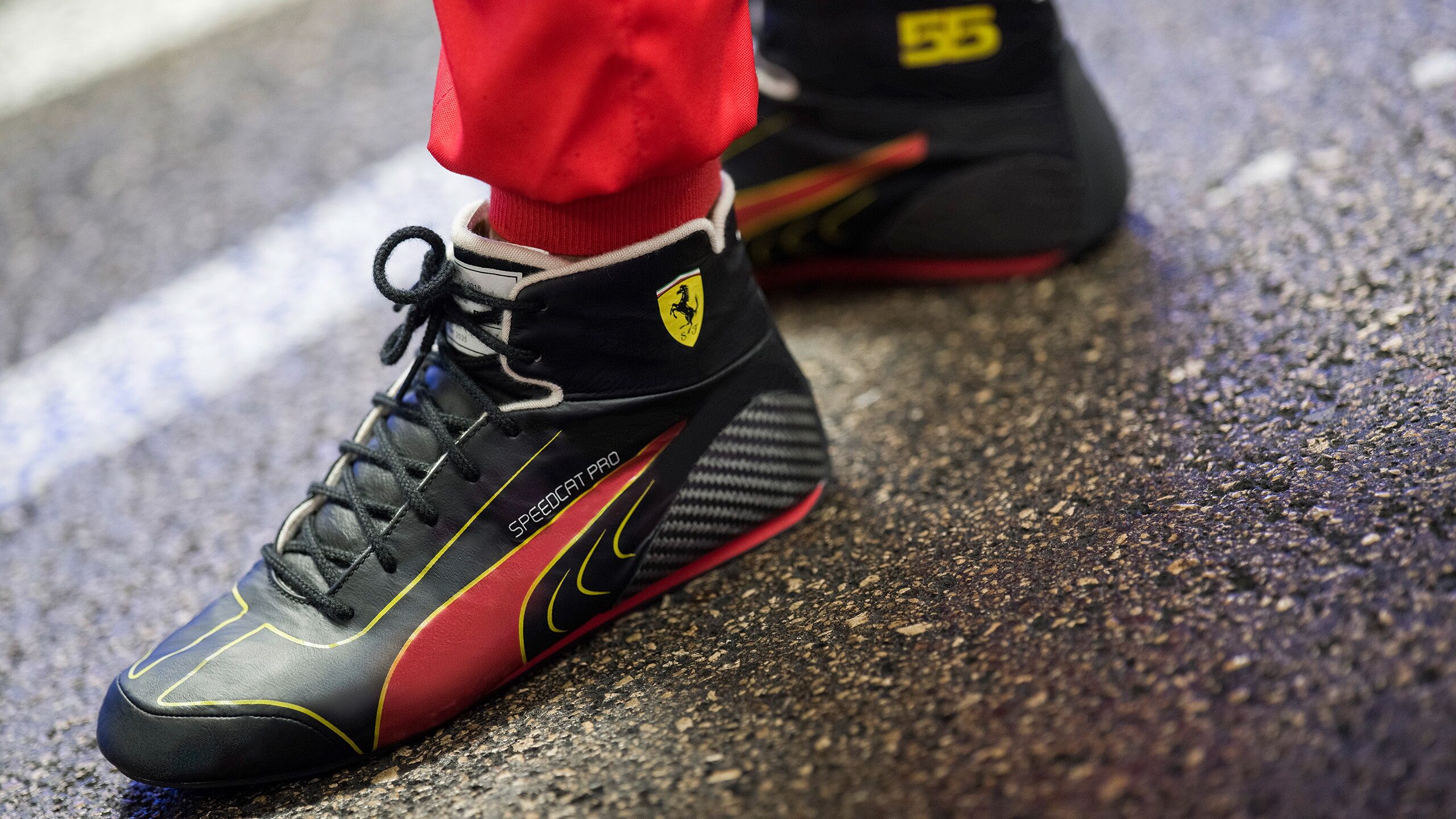 Scarpe della ferrari sales