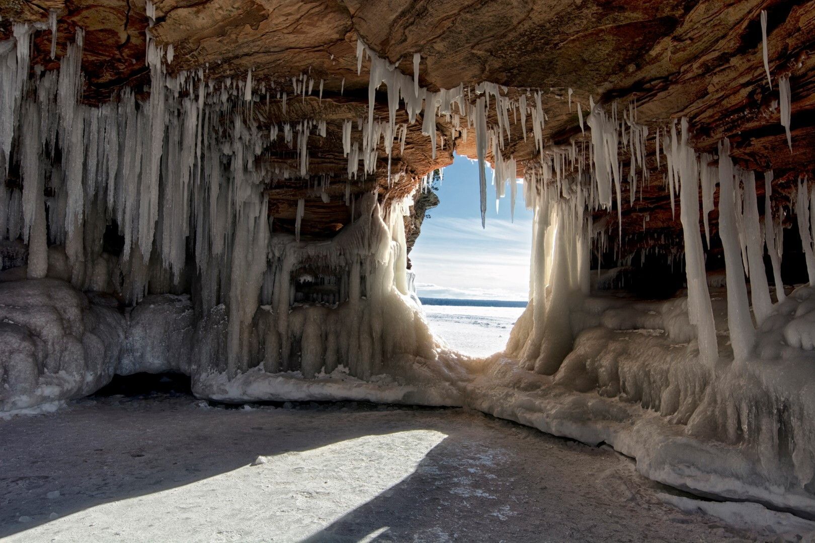 © Istockphoto  |  Grotte di Apostle Island, Wisconsin