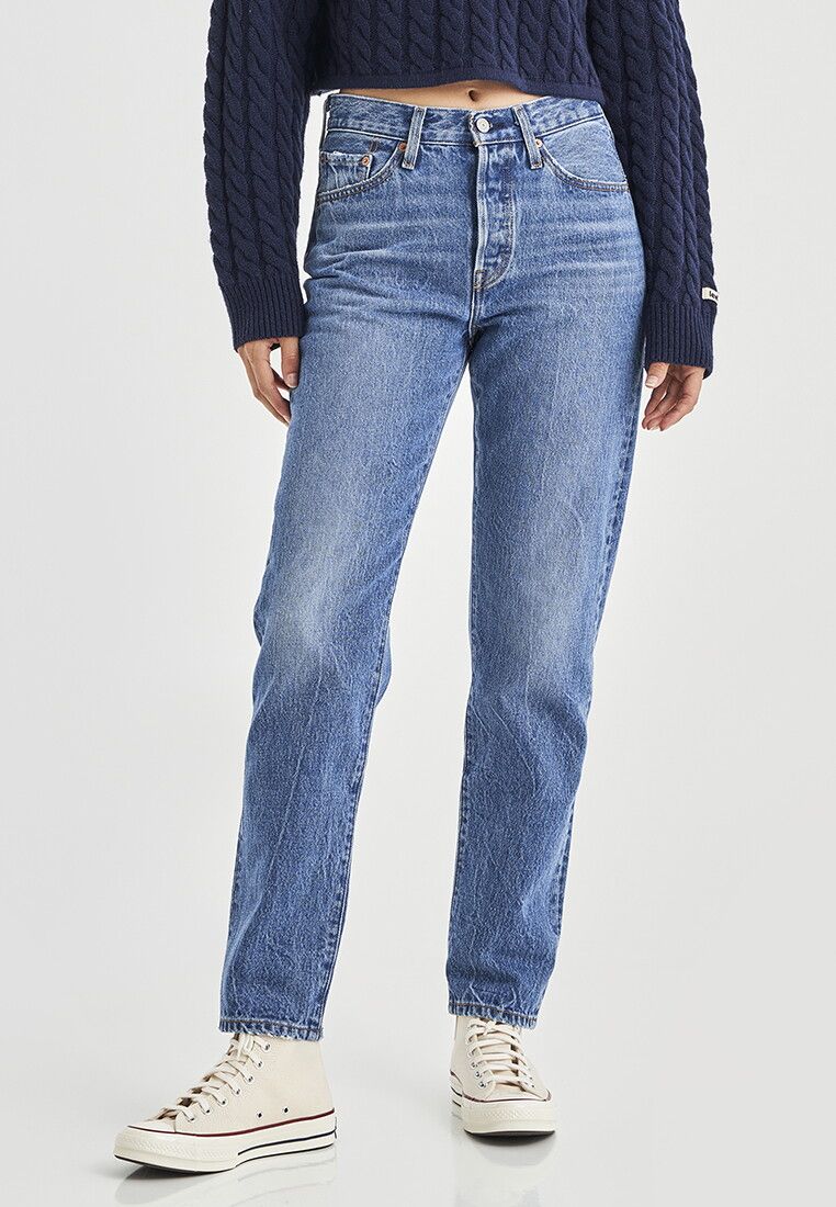 © Ufficio stampa  | Levi's® celebra i 150 anni dei suoi 501®: il modello '81, da donna, celebra il primo modello femminile lanciato nel 1981