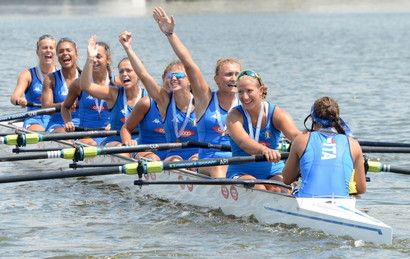   | Il quattro con femminile medaglia d'oro