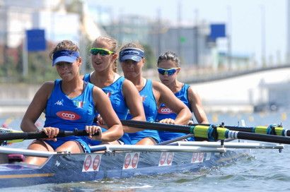   | Il quattro con femminile medaglia d'oro