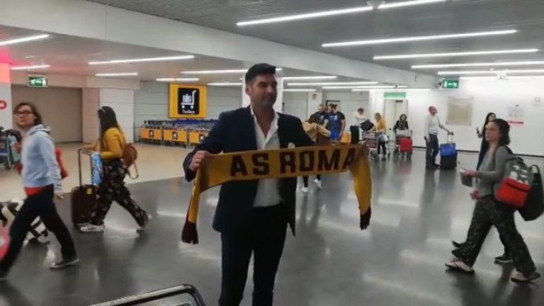 Roma, ecco Fonseca con la sciarpa