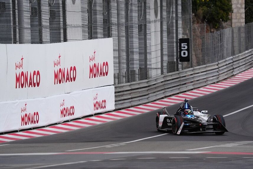 © FormulaE