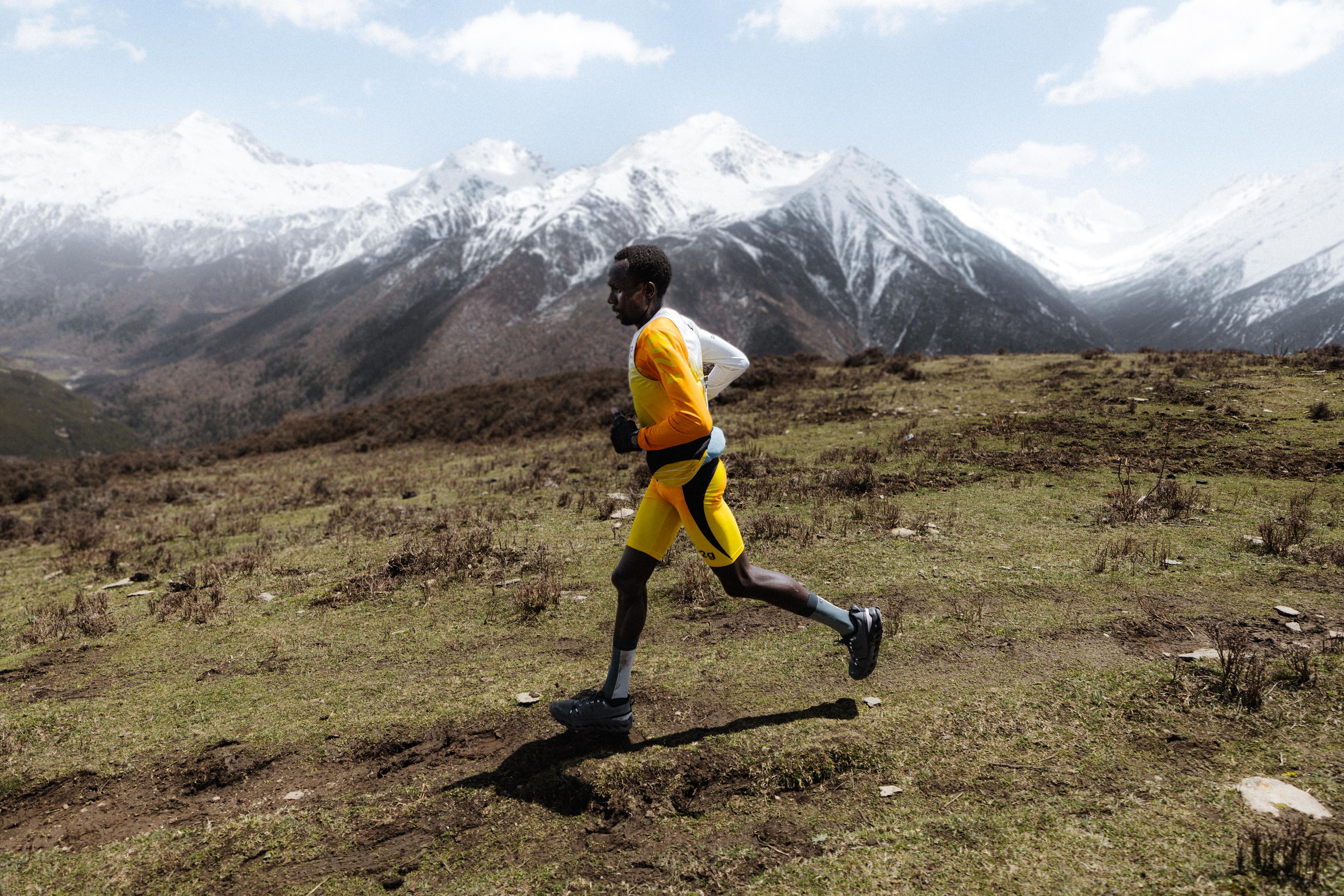 © @GoldenTrailSeries/@FourSistersMountainTrail@JustinGalant
