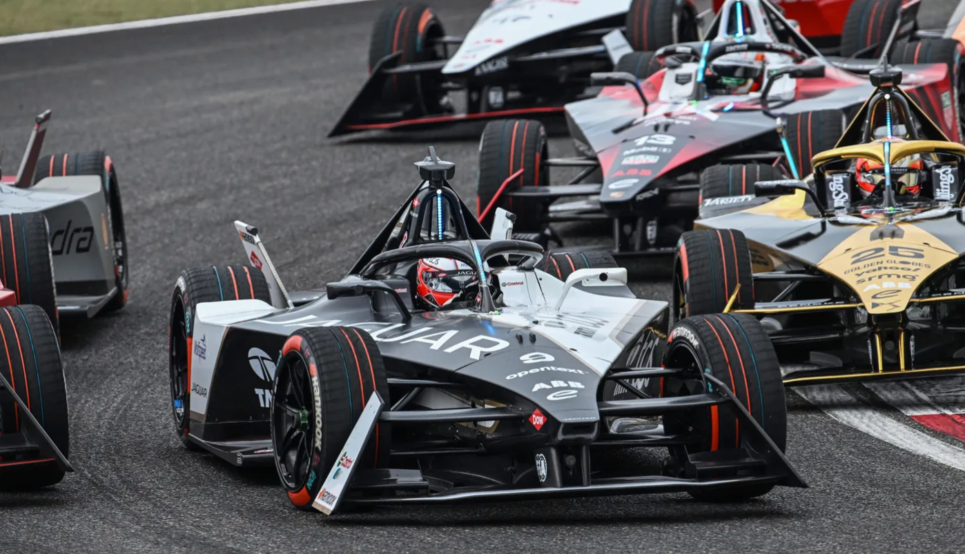 © FormulaE