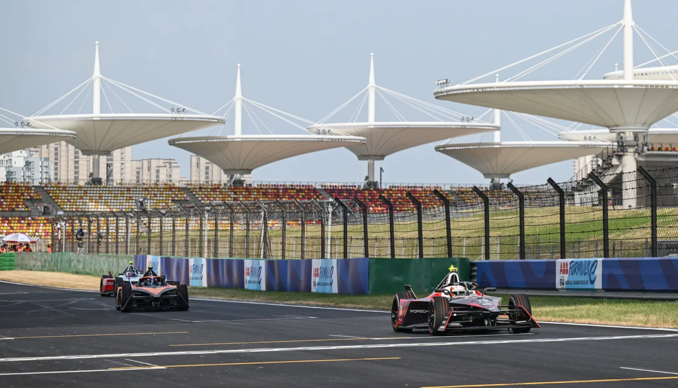 © FormulaE