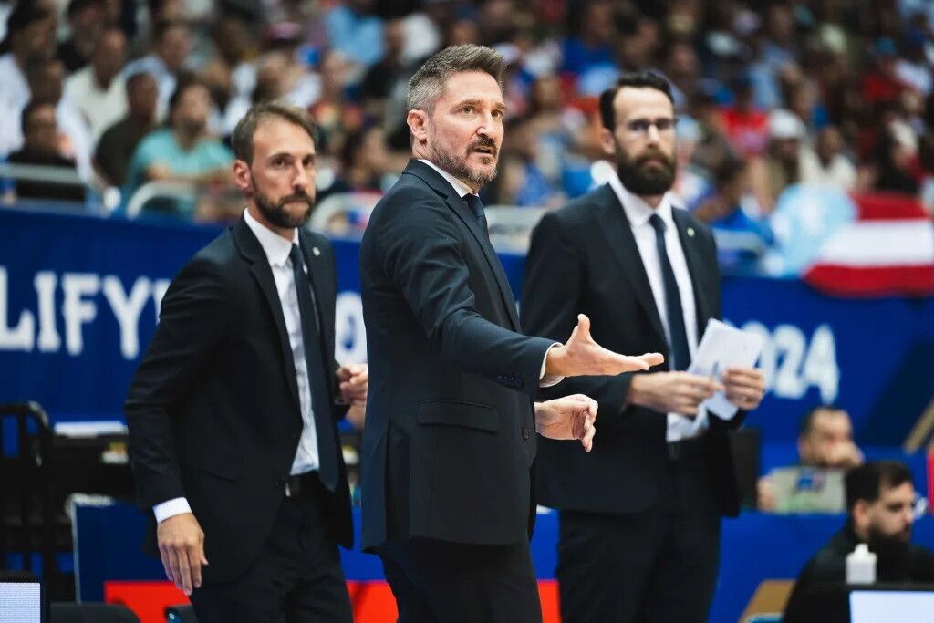 © FIBA