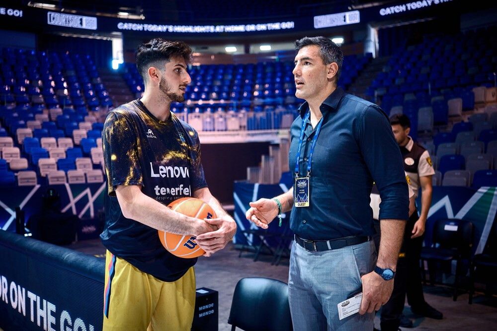 © FIBA