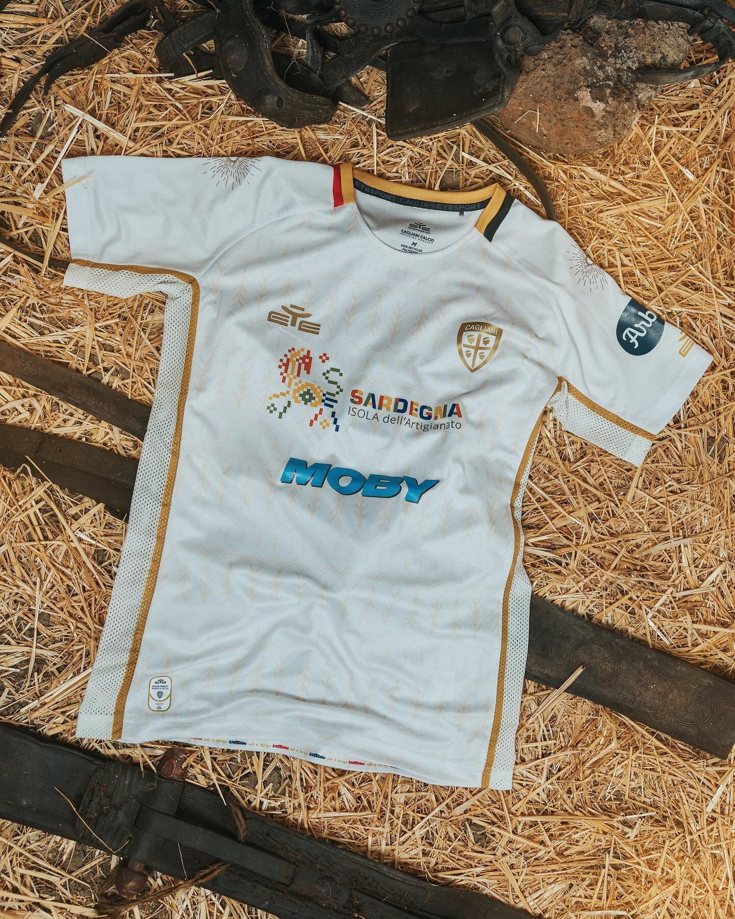 CAGLIARI SOLE E GRANO DELLA MARMILLA NELLA SECONDA MAGLIA