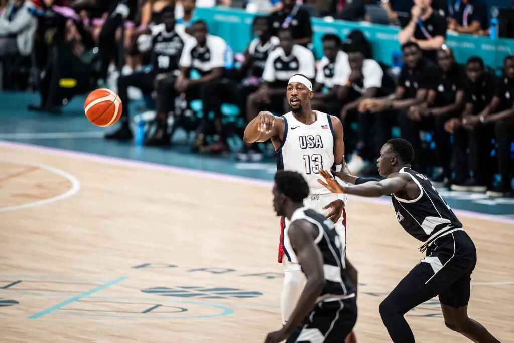 © FIBA