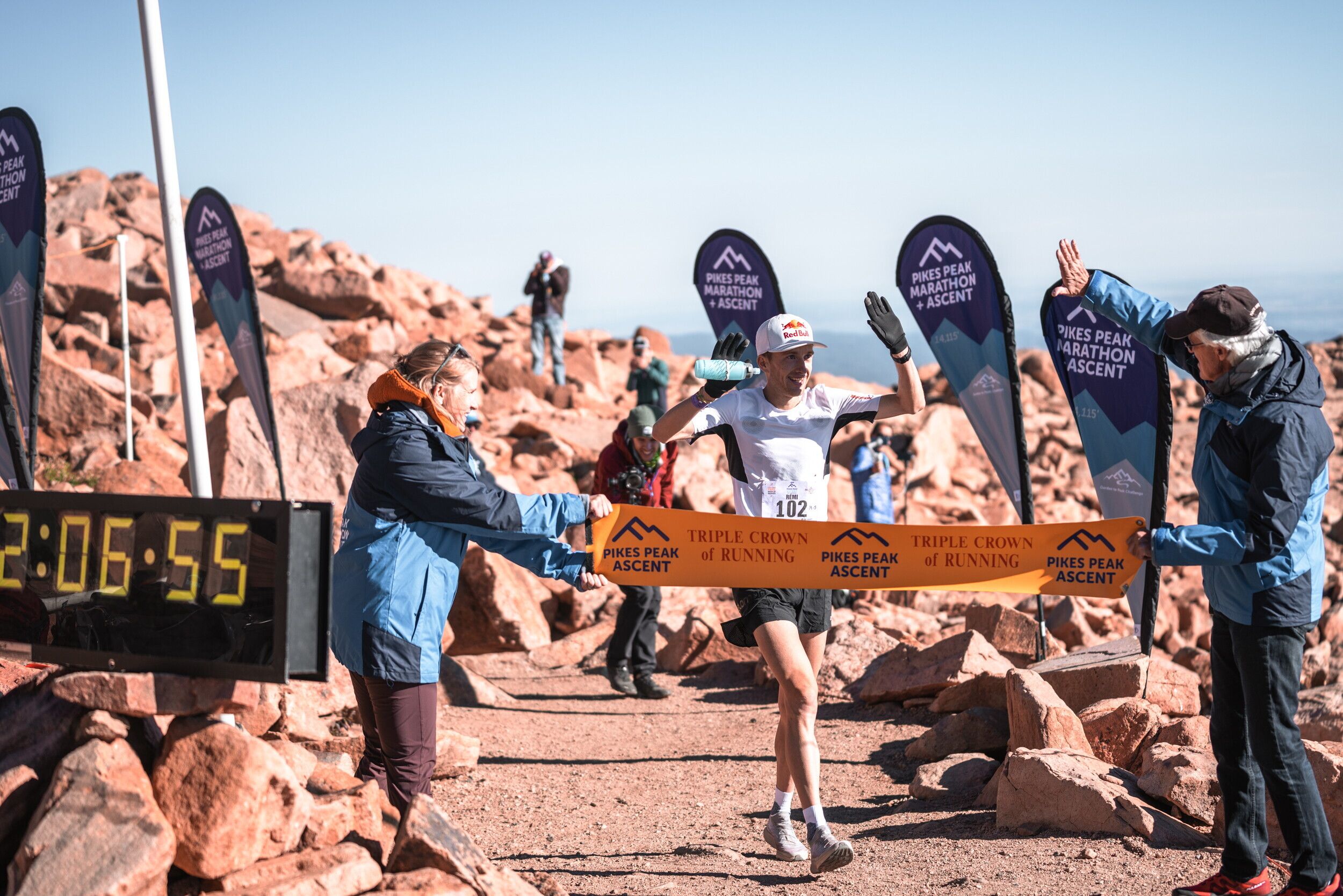 © @GoldenTrailSeries/@Pike'sPeakAscent/@JordiSaragossa