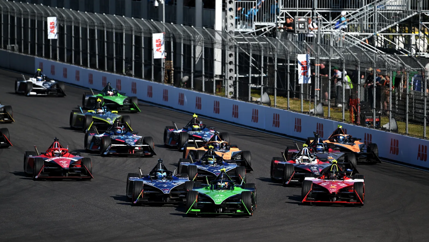 © FormulaE