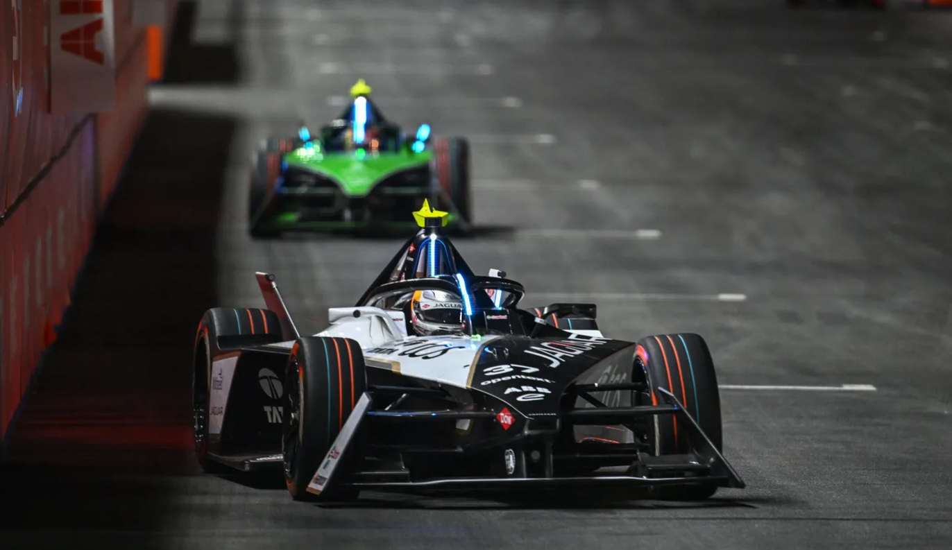 © FormulaE