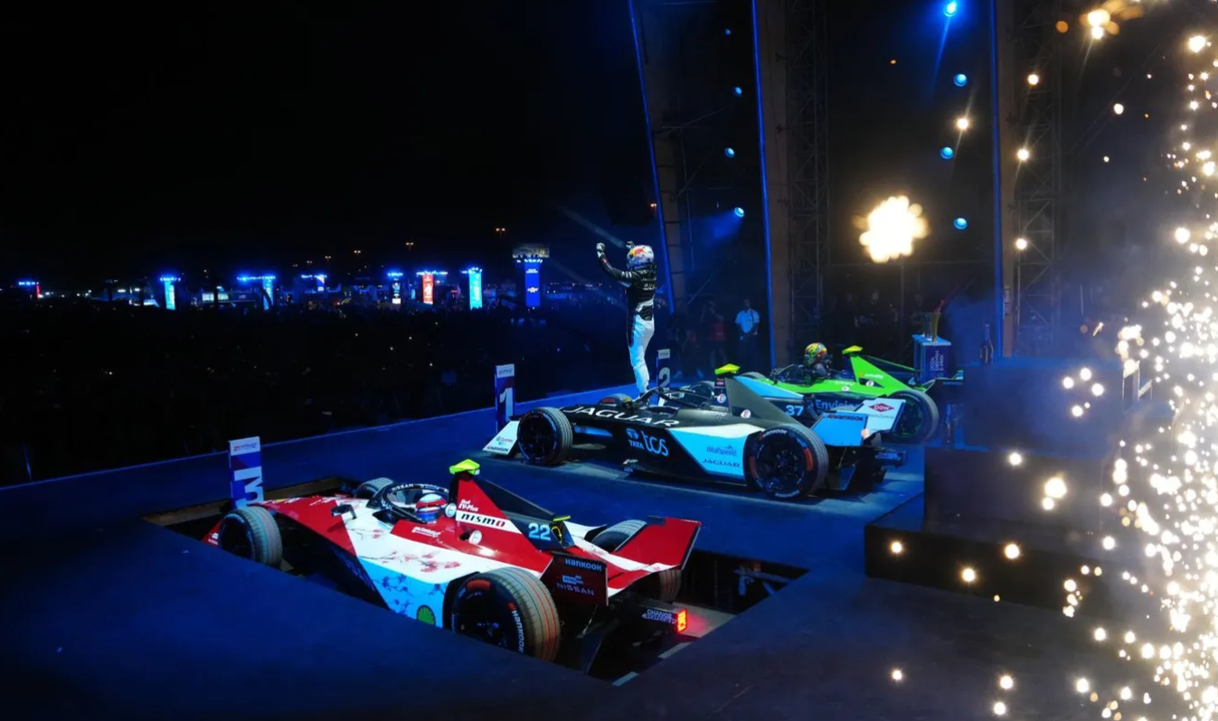 © FormulaE