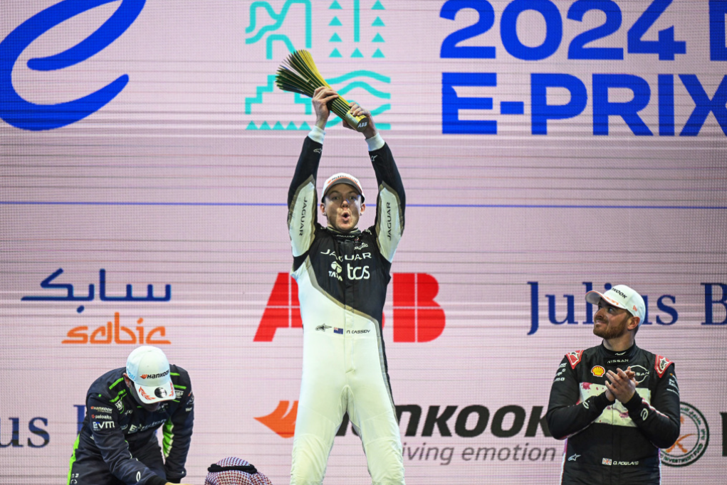 © FormulaE