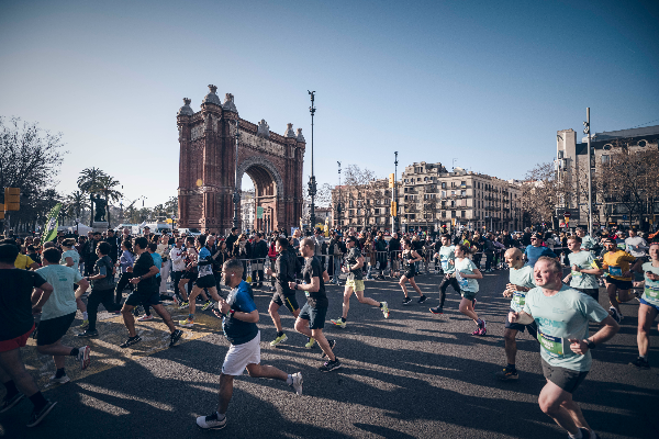 © eDreams Mitja Marató Barcelona by Brooks Press Office