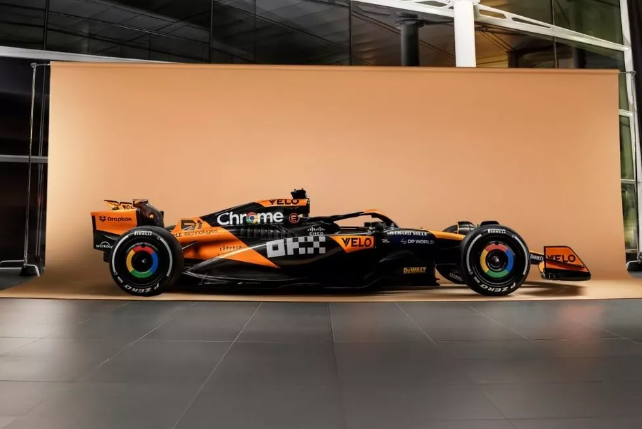 © McLaren Racing