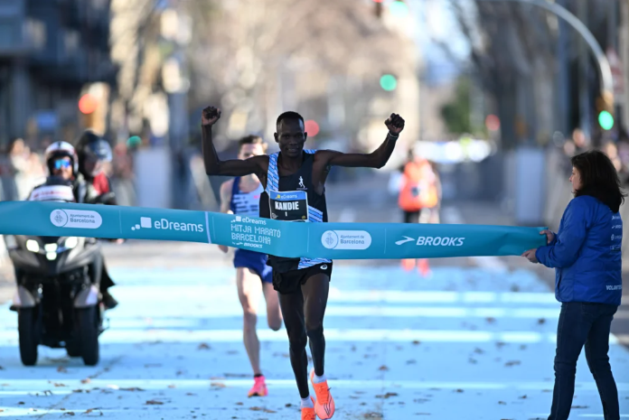 © eDreams Mitja Marató Barcelona by Brooks