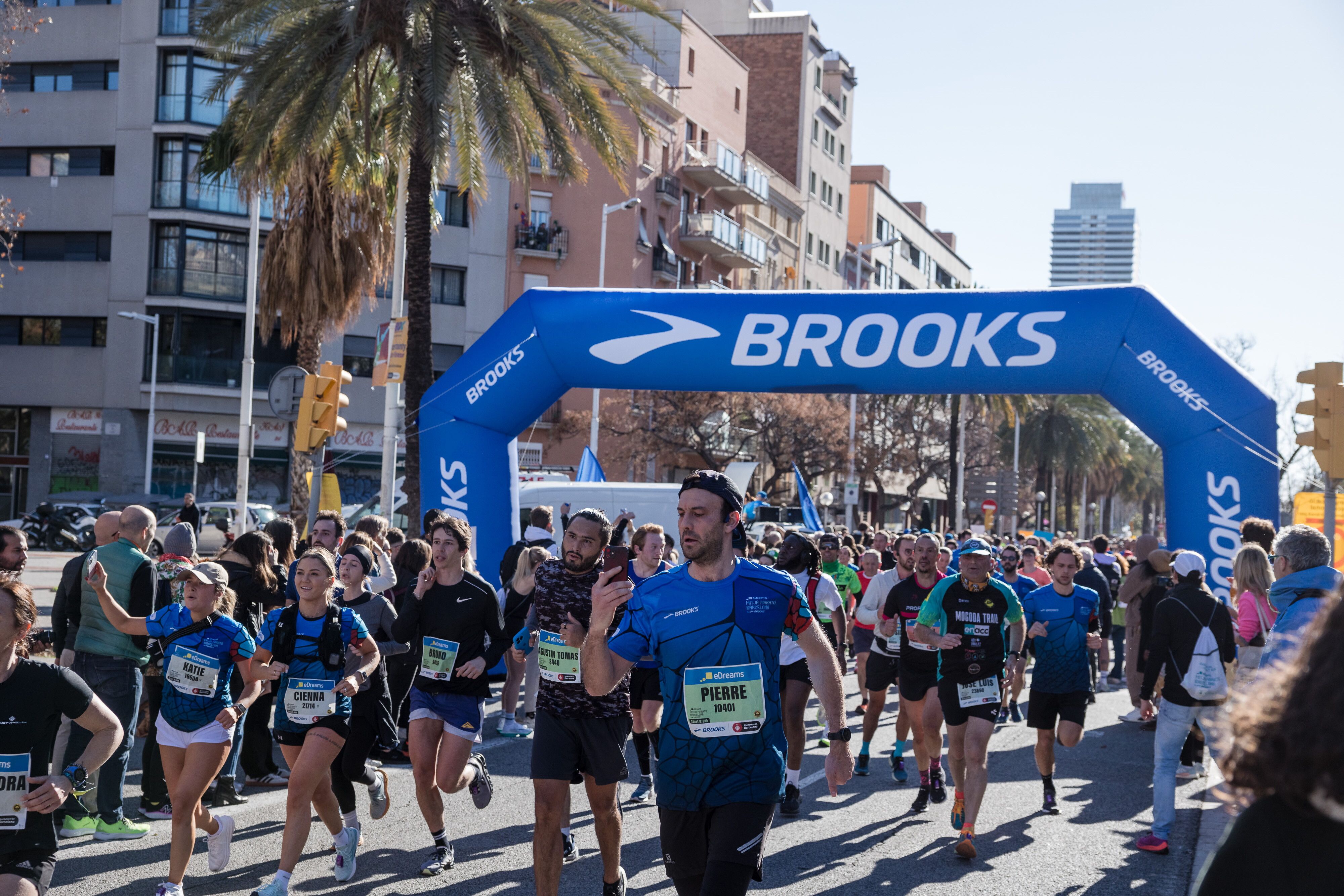© eDreams Mitja Marató Barcelona by Brooks